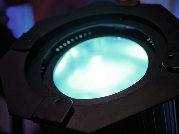 EUROLITE LED PFE-100 RGBW Profile Spot